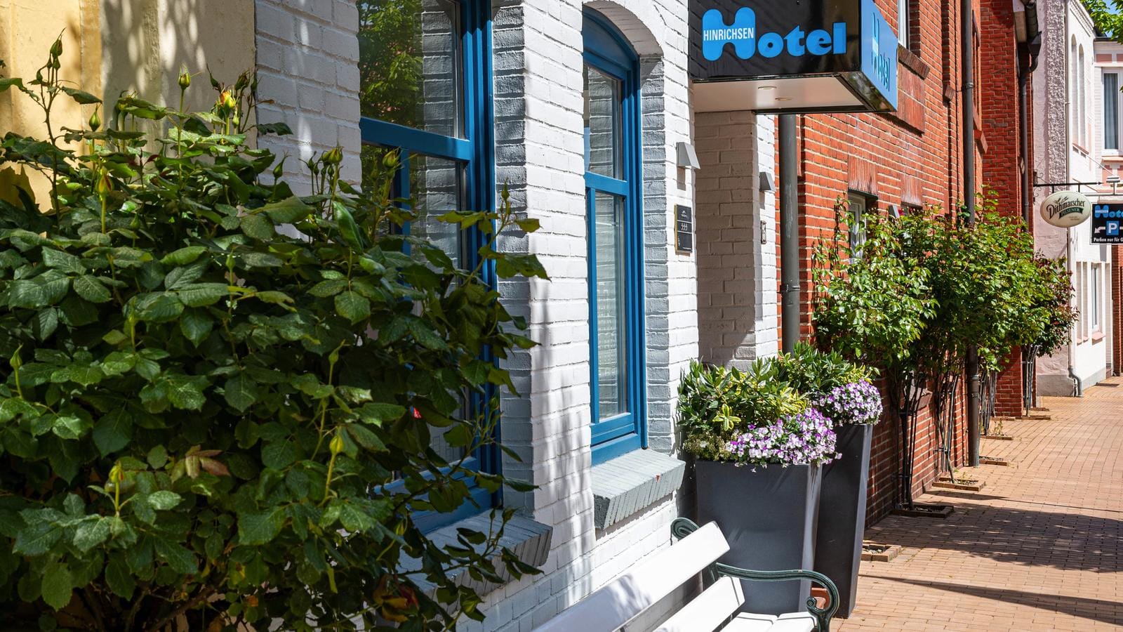 Eingang Nordsee-Hotel Hinrichsen