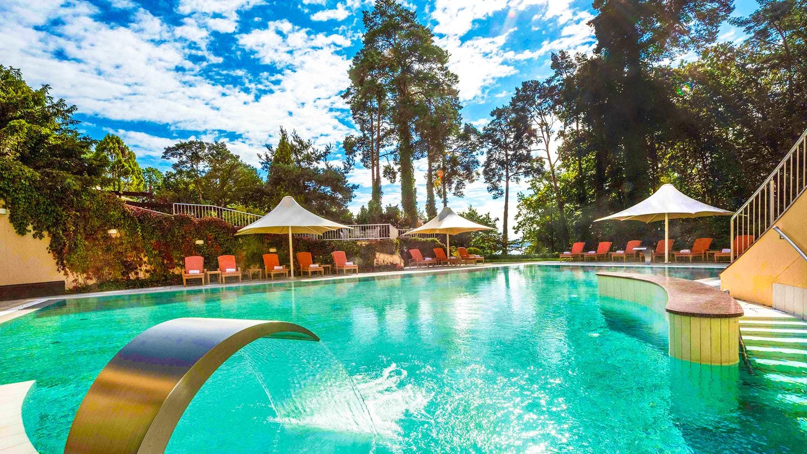 Luxuriöser Pool Precise-Hotel-Bad-Saarow