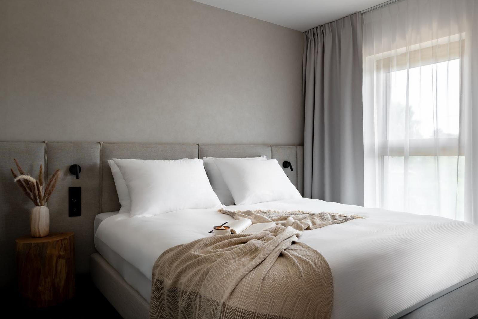 Modernes Hotelzimmer Nickel Resort & WellNest