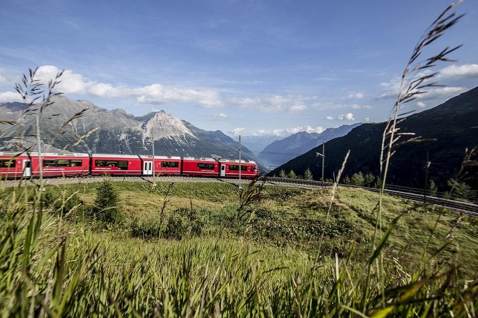 Rhätische Bahn auf der Alp Grüm
